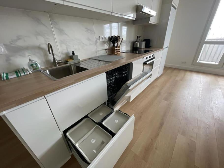 9 Mi From Stade De France - Charming 5-Room Сен-Дени Экстерьер фото